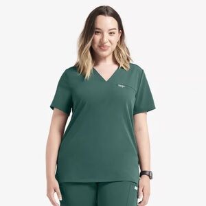Lago Wear Diamond V Neck Scrub Top Hunter Green Size Small NWT
